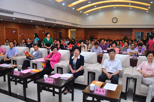 福建省婦聯(lián)主席:兩岸婦女共為實(shí)現中國夢(mèng)而努力