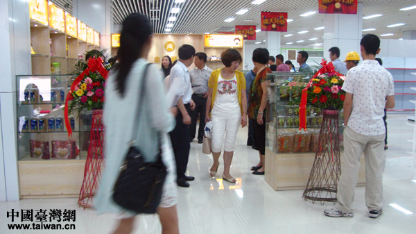 平潭臺灣免稅市場(chǎng)內的臺灣商鋪 平潭臺灣免稅市場(chǎng)內的臺灣商鋪